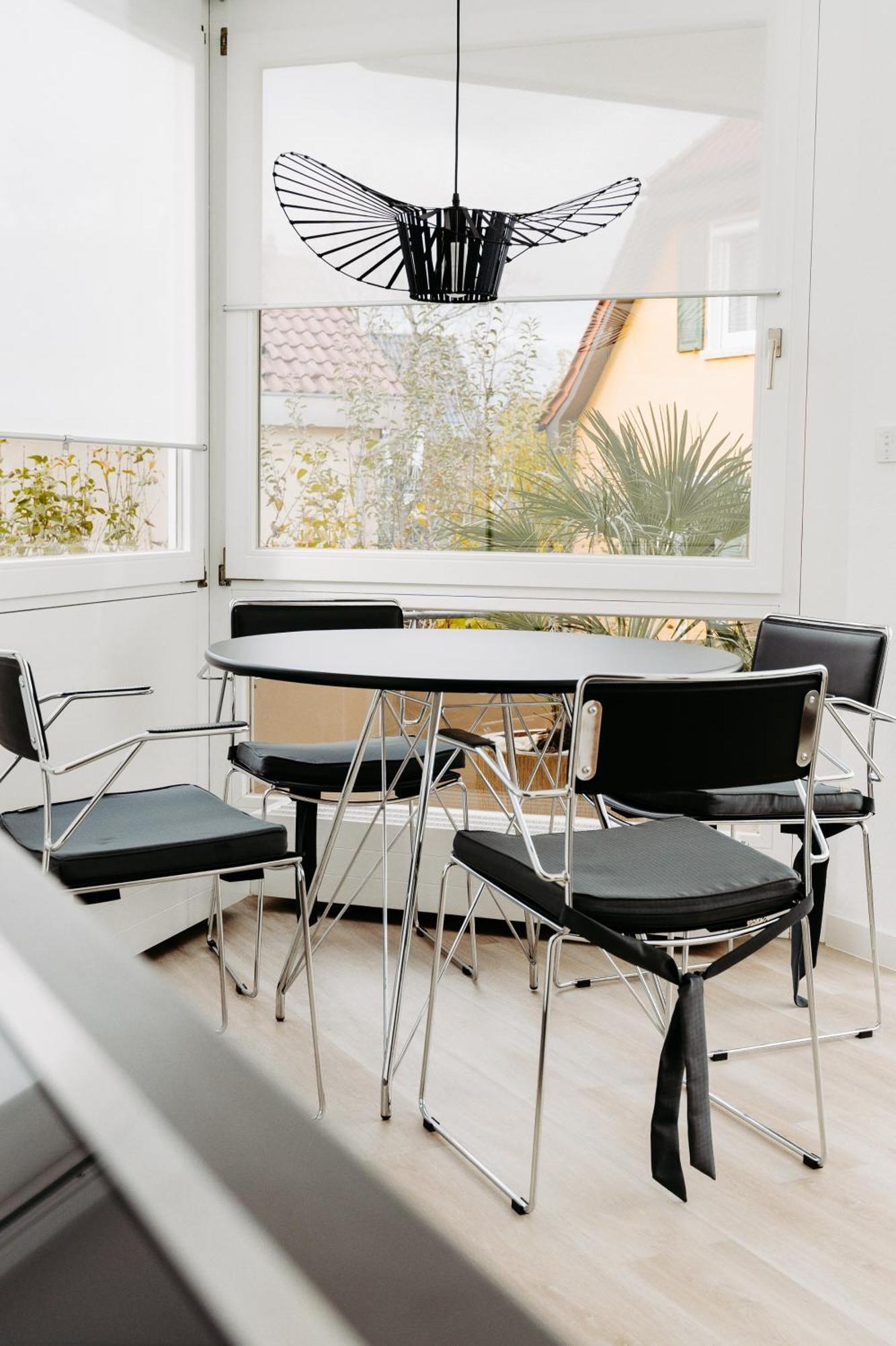 Lubu Stay Central, Cozy, With Workspace And Parking Ludwigsburg Bagian luar foto