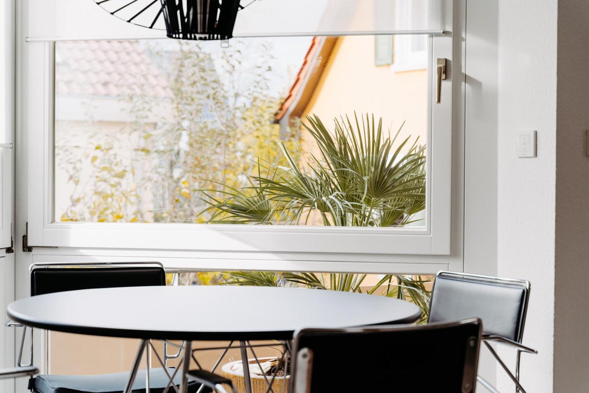 Lubu Stay Central, Cozy, With Workspace And Parking Ludwigsburg Bagian luar foto